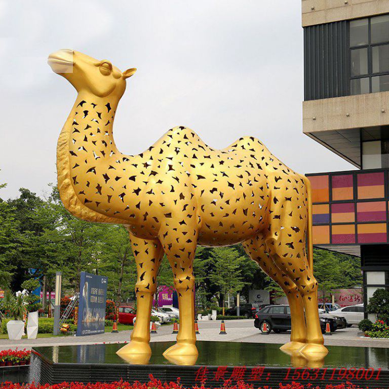 不銹鋼鏤空駱駝 廣場動物雕塑 不銹鋼鏤空駱駝 廣場動物雕塑