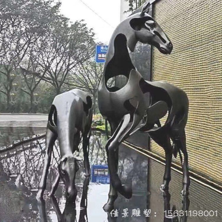 大型不銹鋼動物雕塑金屬抽象鏤空馬定制簡約現(xiàn)代創(chuàng)意景觀裝飾擺件63184 大型不銹鋼動物雕塑金屬抽象鏤空馬定制簡約現(xiàn)代創(chuàng)意景觀裝飾擺件63184
