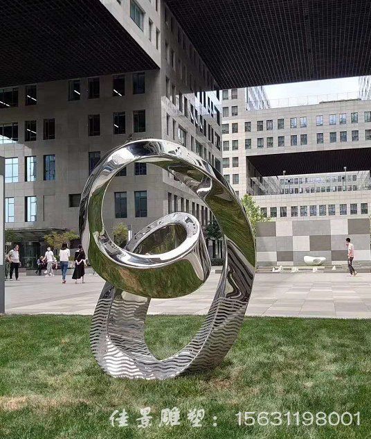 制作不銹鋼抽象雕塑一般要多少錢