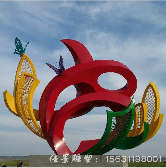 什么樣的不銹鋼抽象雕塑適合放在景區(qū)和公園