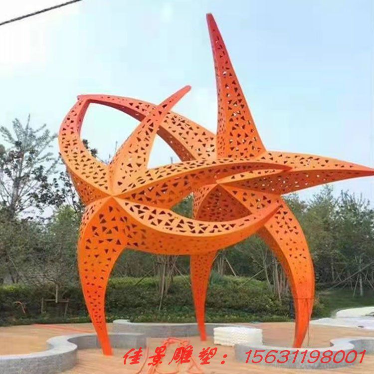 廠家介紹廣場不銹鋼雕塑的挑選