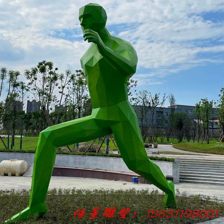 在廠家定制不銹鋼人物雕塑需要咨詢哪些問題