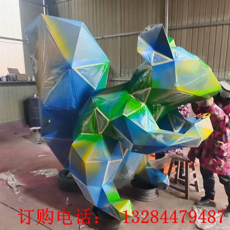 不銹鋼幾何松鼠動物雕塑 金屬切面卡通公園小區(qū)景觀擺件 (4)