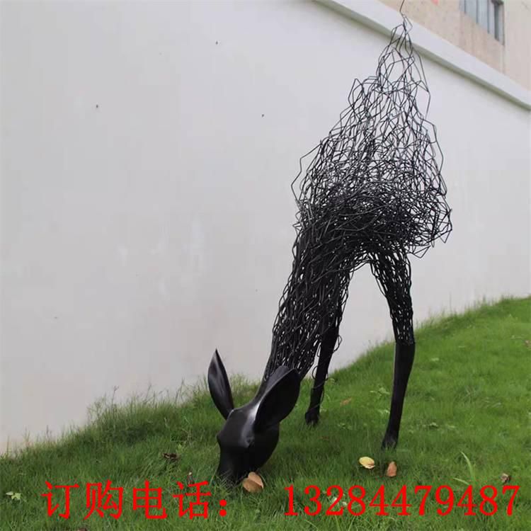 不銹鋼鐵藝?yán)z鹿雕塑 鏡面幾何發(fā)光鏤空長頸鹿戶外景觀金屬擺件 (1)