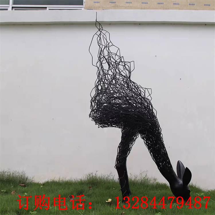 不銹鋼鐵藝?yán)z鹿雕塑 鏡面幾何發(fā)光鏤空長頸鹿戶外景觀金屬擺件 (5)