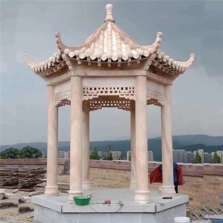 石雕涼亭是一種具有藝術(shù)感和文化價值的建筑