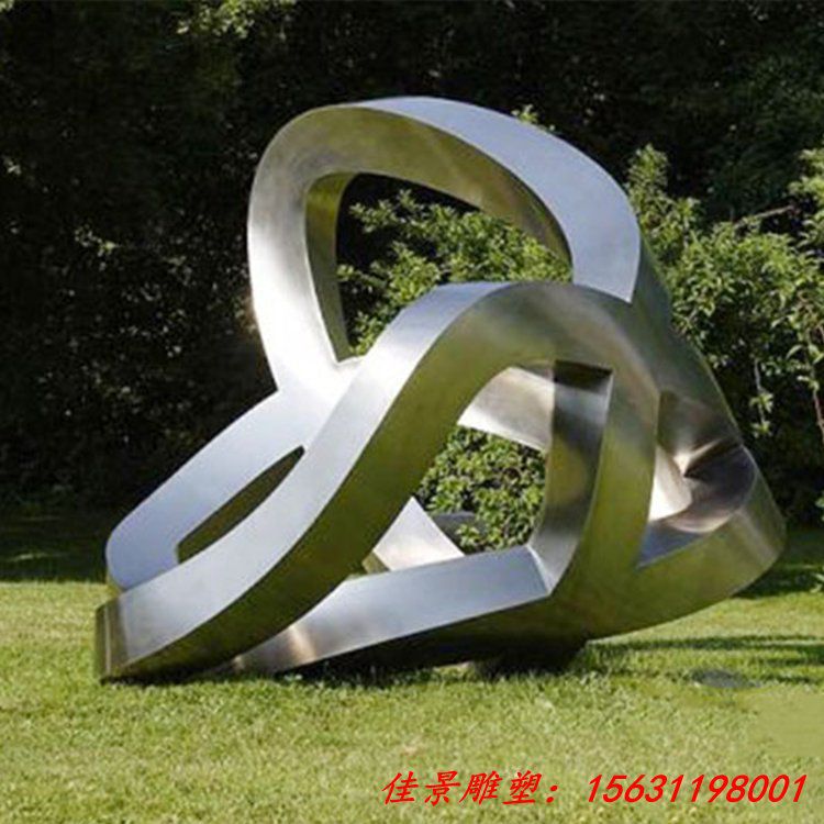 不銹鋼雕塑如何通過形式語言體現(xiàn)其藝術價值