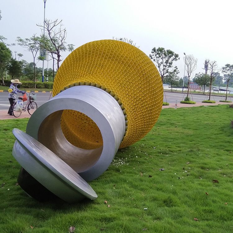 在城市公園中選擇雕塑擺放地需要精心規(guī)劃