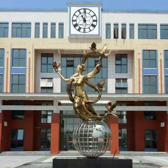 在旅游景區(qū)選擇雕塑擺放地要注意什么