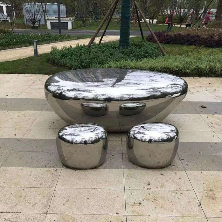 色彩搭配在不同文化背景下對雕塑細節(jié)的影響有哪些