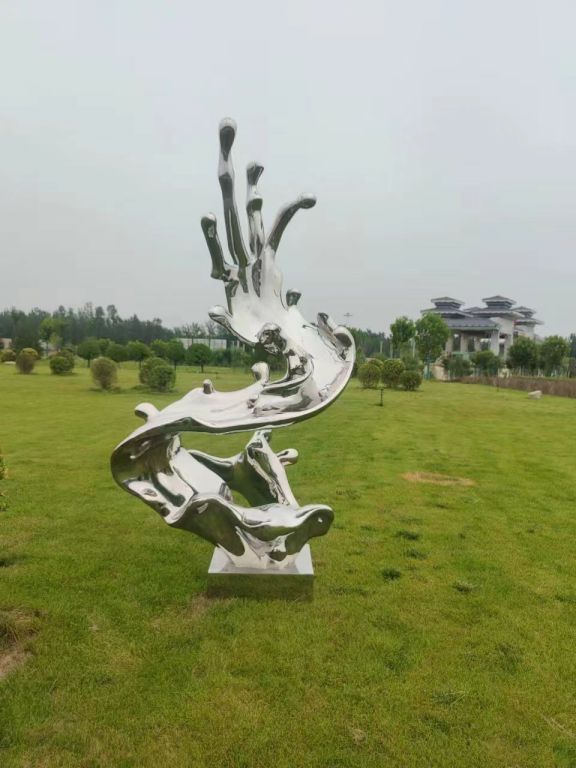 環(huán)保材質(zhì)雕塑對兒童藝術(shù)教育有什么意義