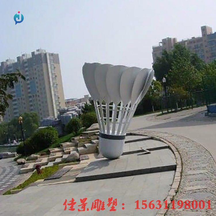 不銹鋼雕塑成型過程中如何實現(xiàn)顏色的多樣性