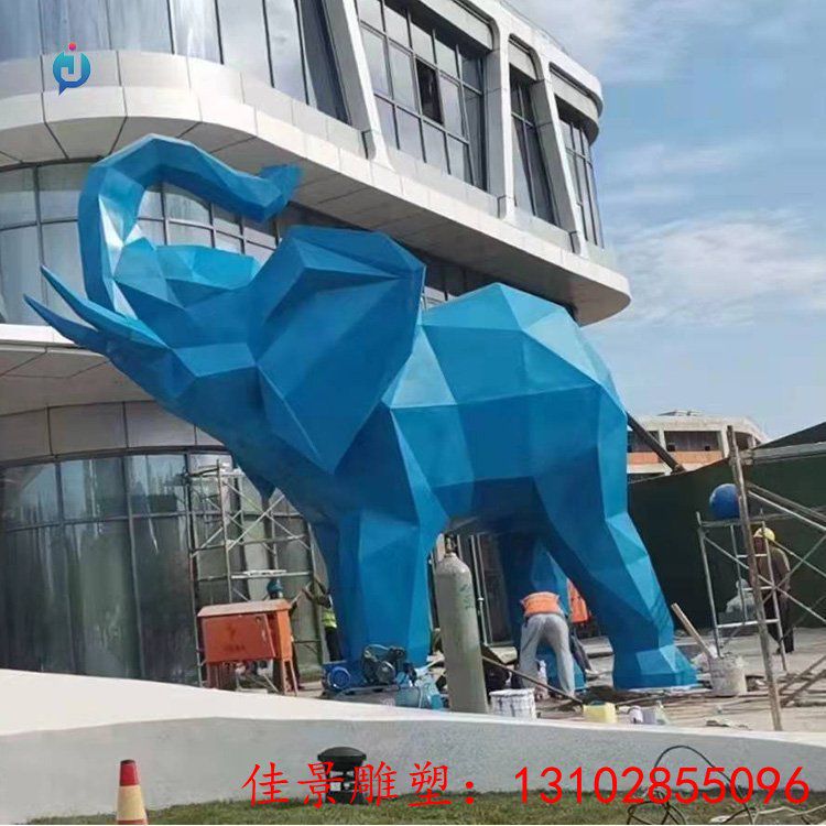 動(dòng)物雕塑擺放在商場(chǎng)有哪些注意事項(xiàng)