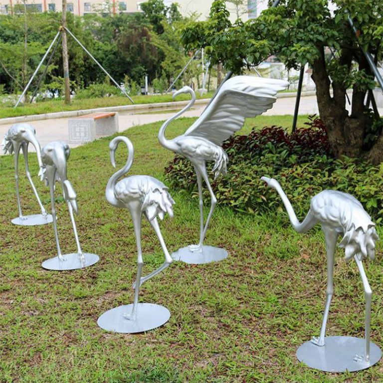 如何在火烈鳥雕塑中平衡工藝難度和藝術(shù)效果