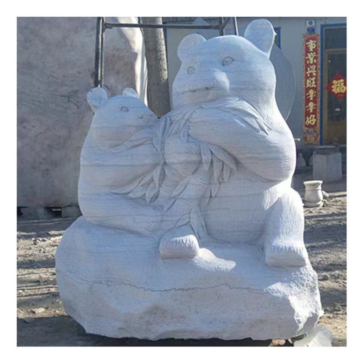 石材在熊貓雕塑中的應(yīng)用如何