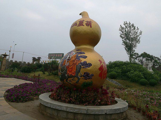 樹脂材質(zhì)的葫蘆雕塑有什么優(yōu)勢和劣勢