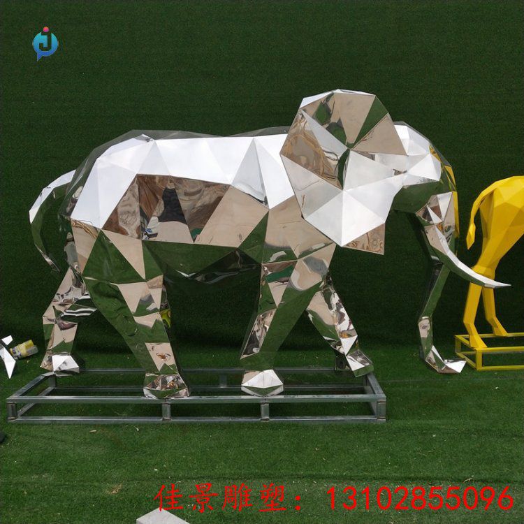 不銹鋼幾何大象雕塑的象征有哪些變化