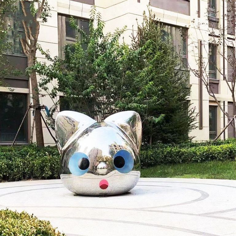 如何運(yùn)用反射原理增強(qiáng)作品的藝術(shù)表現(xiàn)力