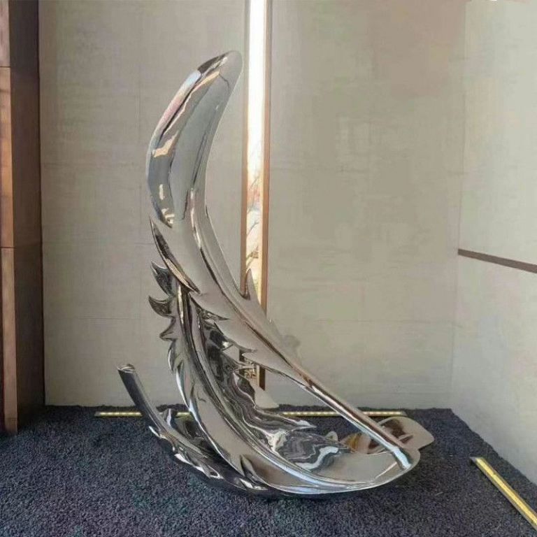 硬度對不銹鋼板的成型加工影響較大