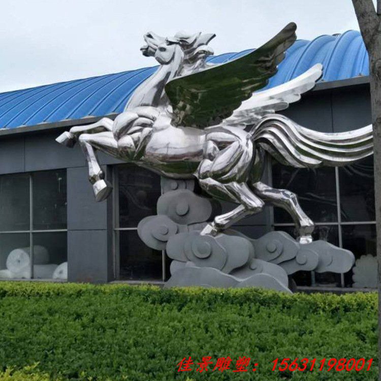 選擇制作馬雕塑的材料時(shí)，需要考慮哪些因素