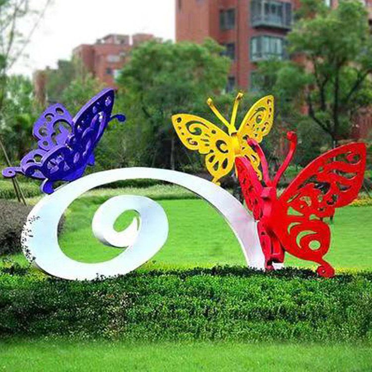 不銹鋼蝴蝶雕塑在兒童主題空間中有哪些設(shè)計要點(diǎn)？