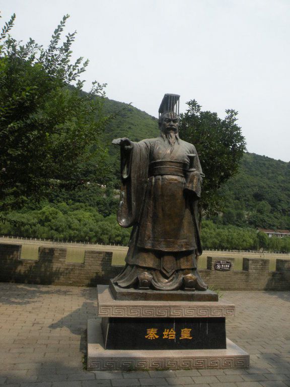 古代人物銅雕在古代建筑裝飾中起到了怎樣的作用