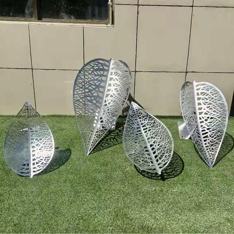 樹葉雕塑與數(shù)字藝術結合能產(chǎn)生哪些創(chuàng)新表達形式