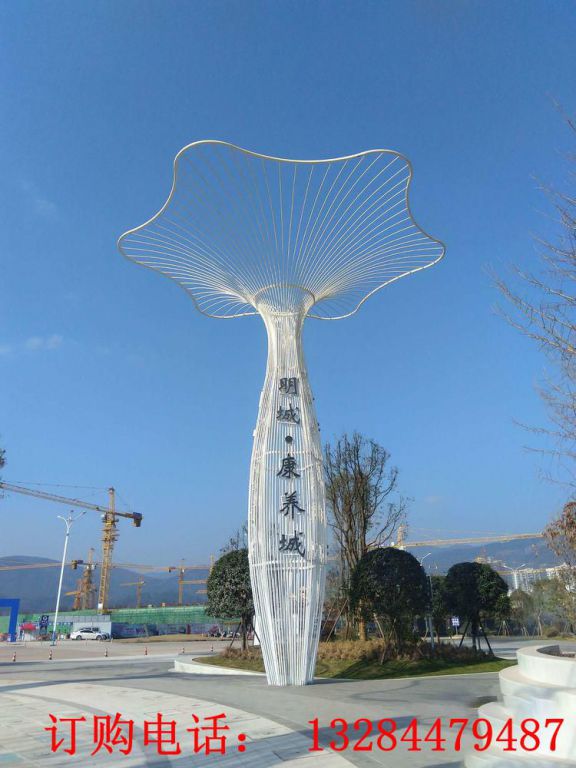 大型不銹鋼異型樹鏤空雕塑