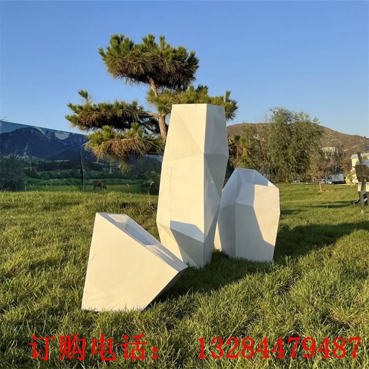 大型不銹鋼幾何切面花盆雕塑