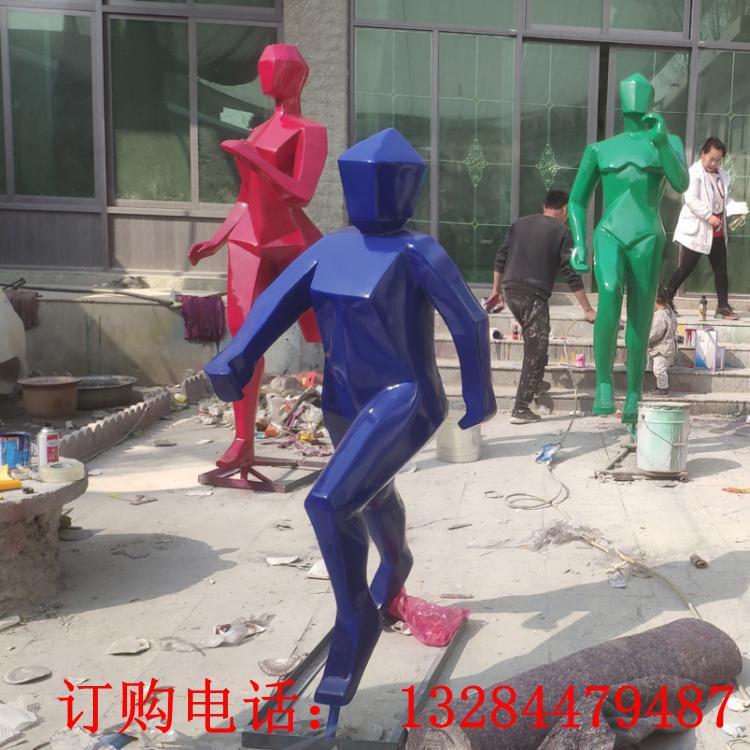 不銹鋼幾何切面人物走路雕塑
