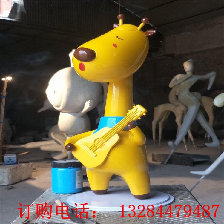 不銹鋼卡通長頸鹿造型雕塑