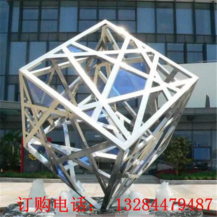 不銹鋼魔方鏤空雕塑