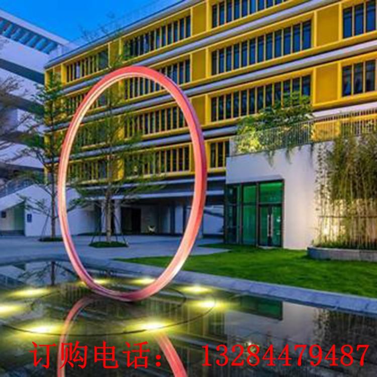 不銹鋼發(fā)光圓環(huán)雕塑