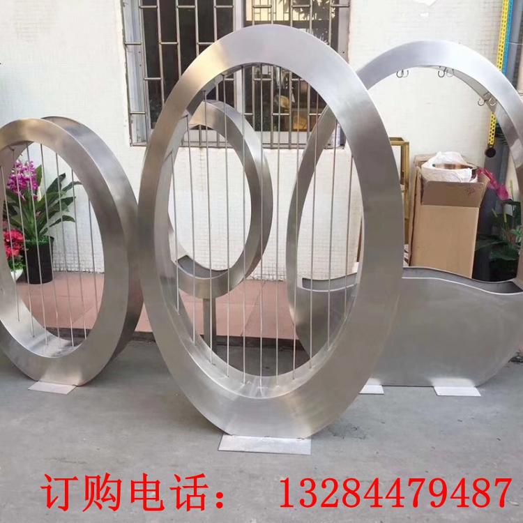 不銹鋼橢圓造型雕塑
