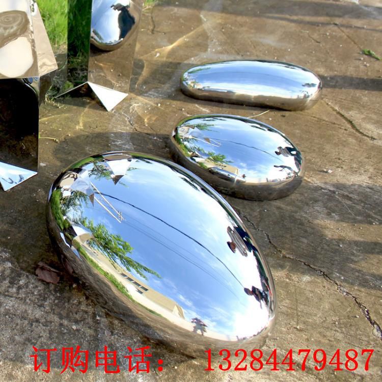 不銹鋼鏡面鵝卵石雕塑