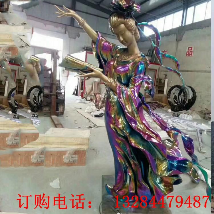 不銹鋼彩色仙女雕塑