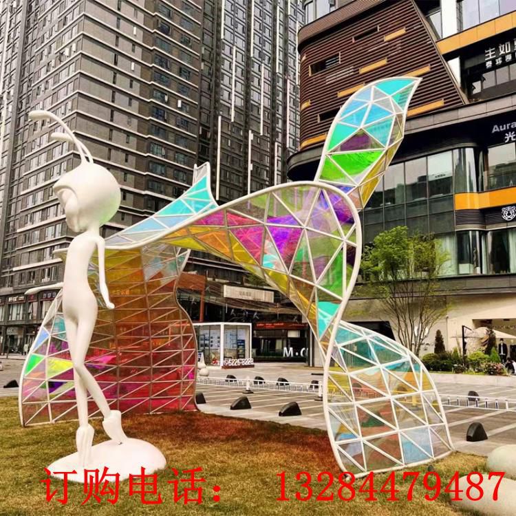 大型不銹鋼精靈雕塑