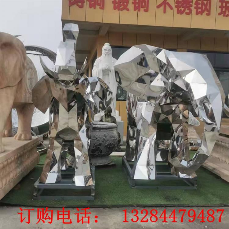 不銹鋼鏡面幾何切面大象雕塑