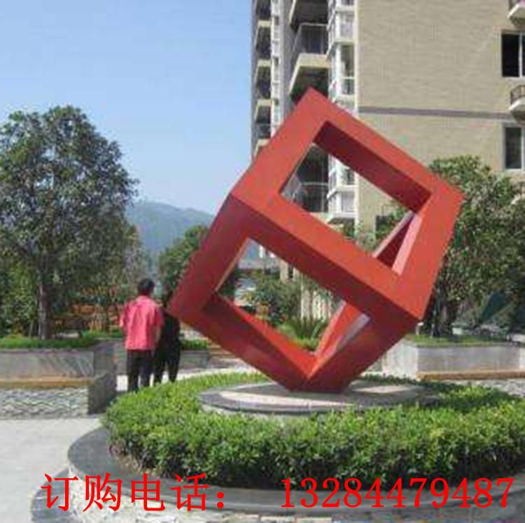 不銹鋼鏤空線條魔方雕塑