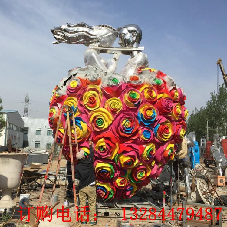 不銹鋼愛情花朵雕塑