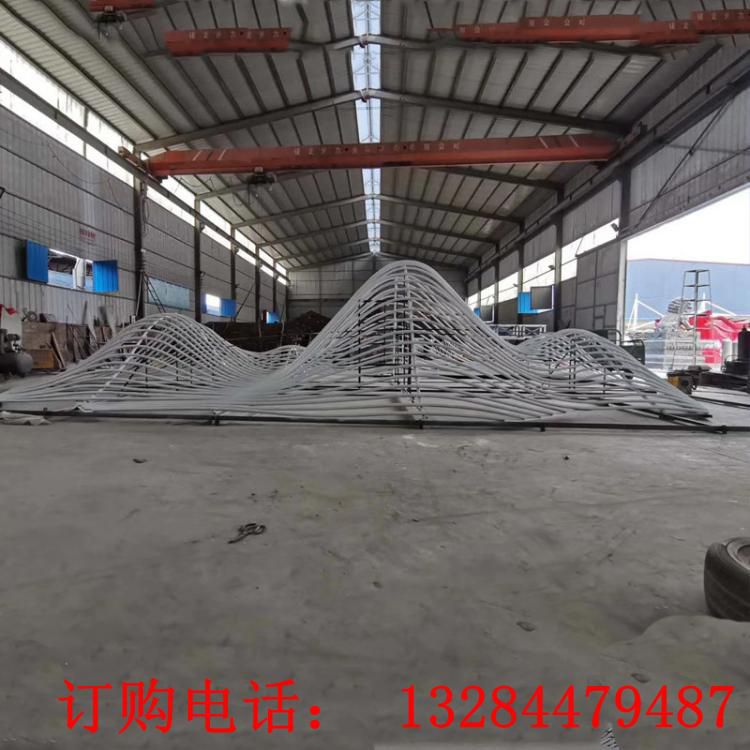 不銹鋼切片假山雕塑