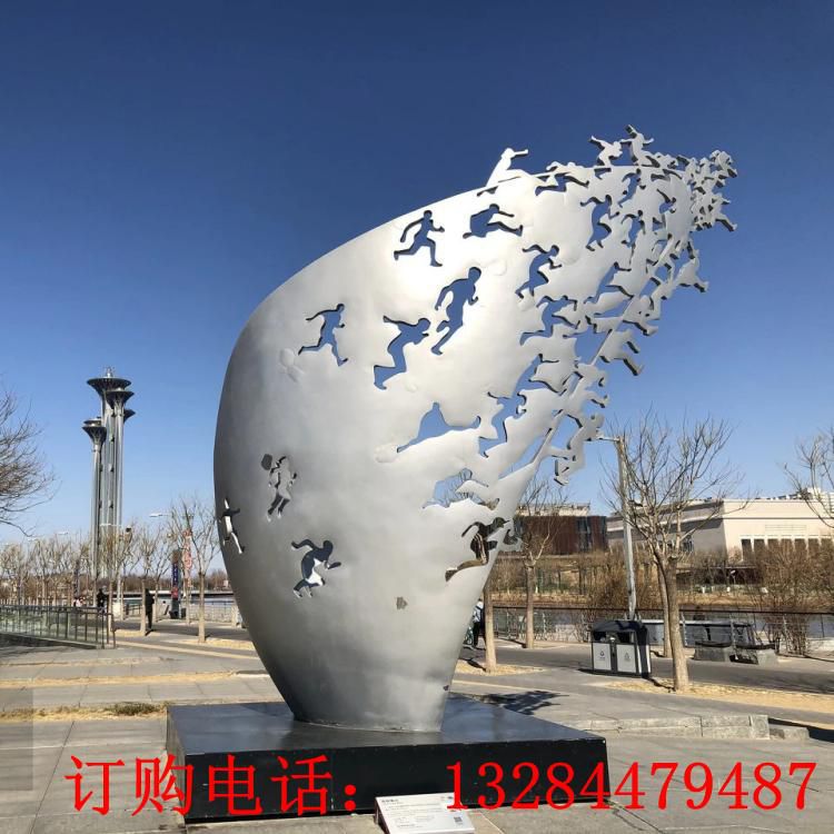 大型不銹鋼鏤空運(yùn)動人雕塑
