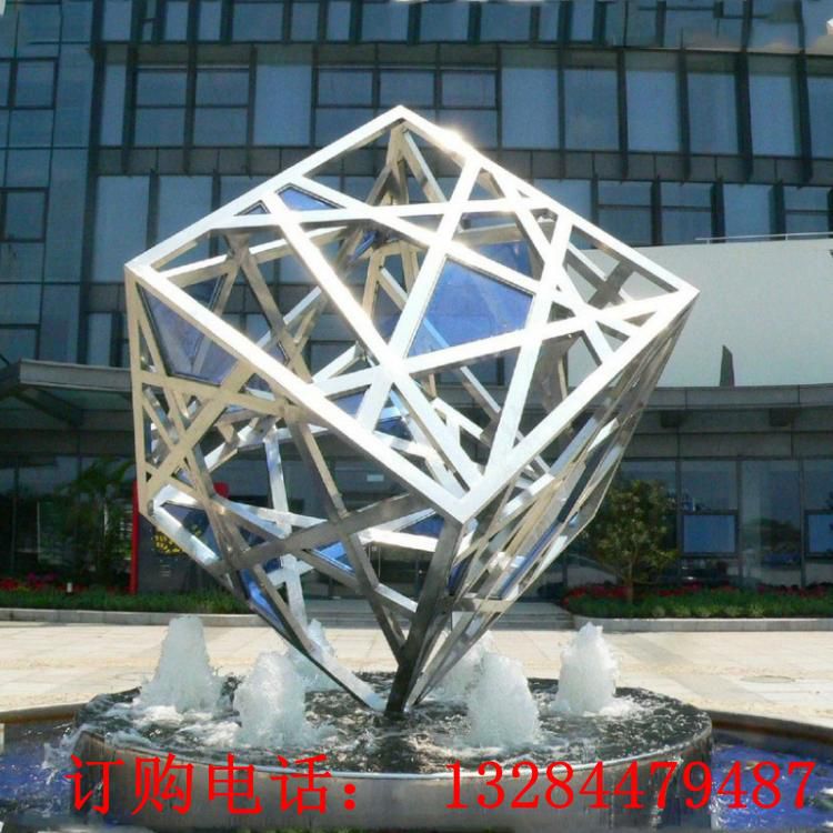 不銹鋼正方體鏤空雕塑
