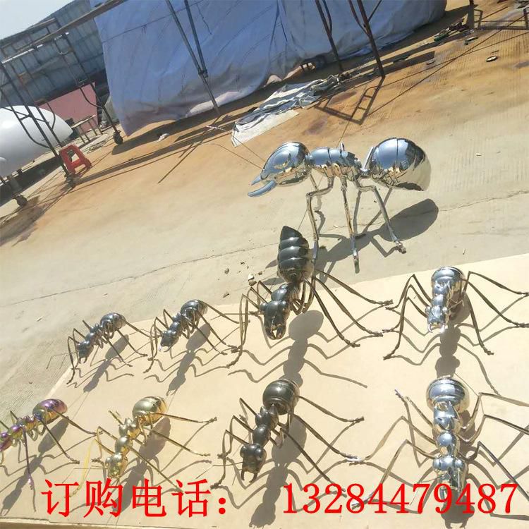 不銹鋼鏡面螞蟻雕塑
