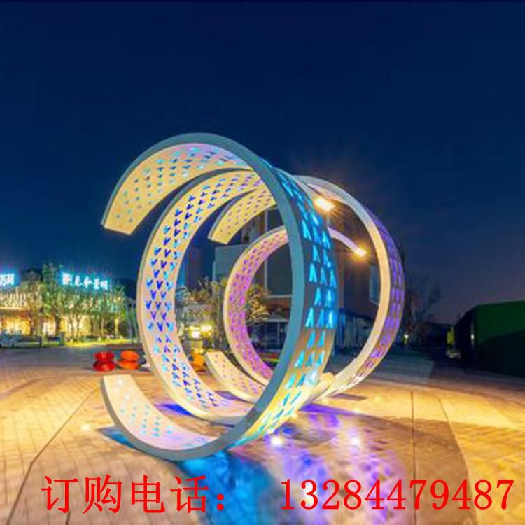 不銹鋼發(fā)光半圓雕塑