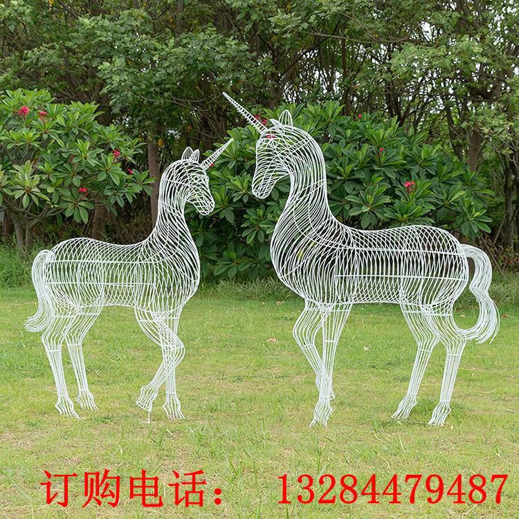 不銹鋼鏤空獨(dú)角獸雕塑