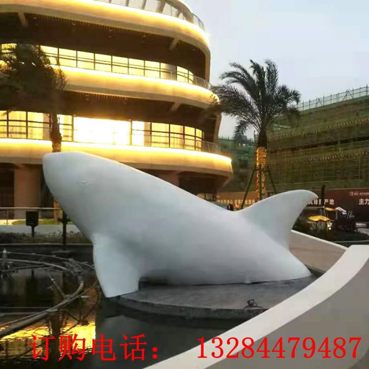 不銹鋼半身海豚雕塑