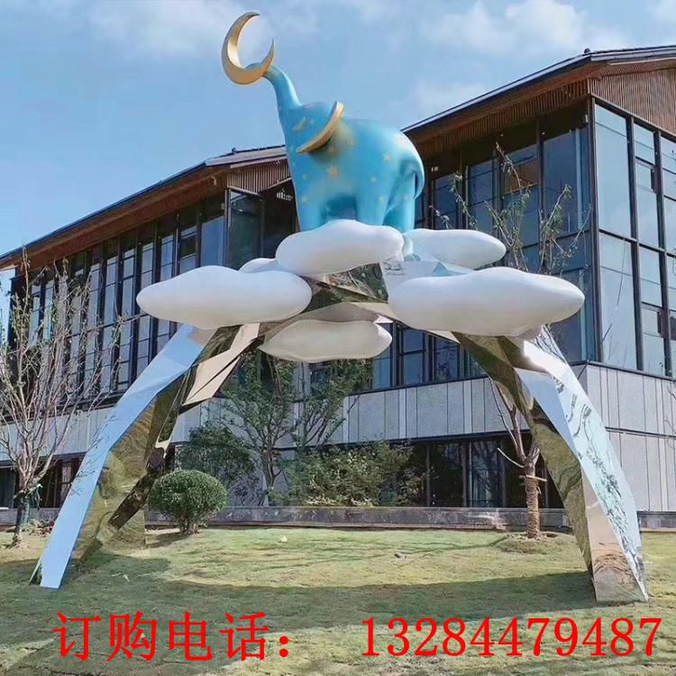 不銹鋼拱門(mén)卡通大象雕塑