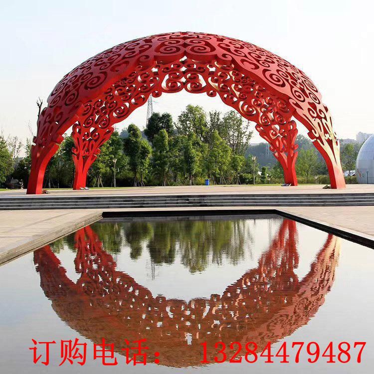 大型不銹鋼鏤空拱形雕塑