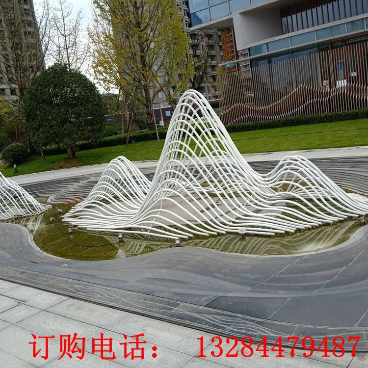 不銹鋼鏤空假山雕塑